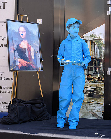 living_statues_nikon_TH_1236